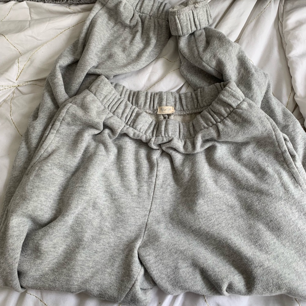 Brandy Melville gray Rosa sweatpants